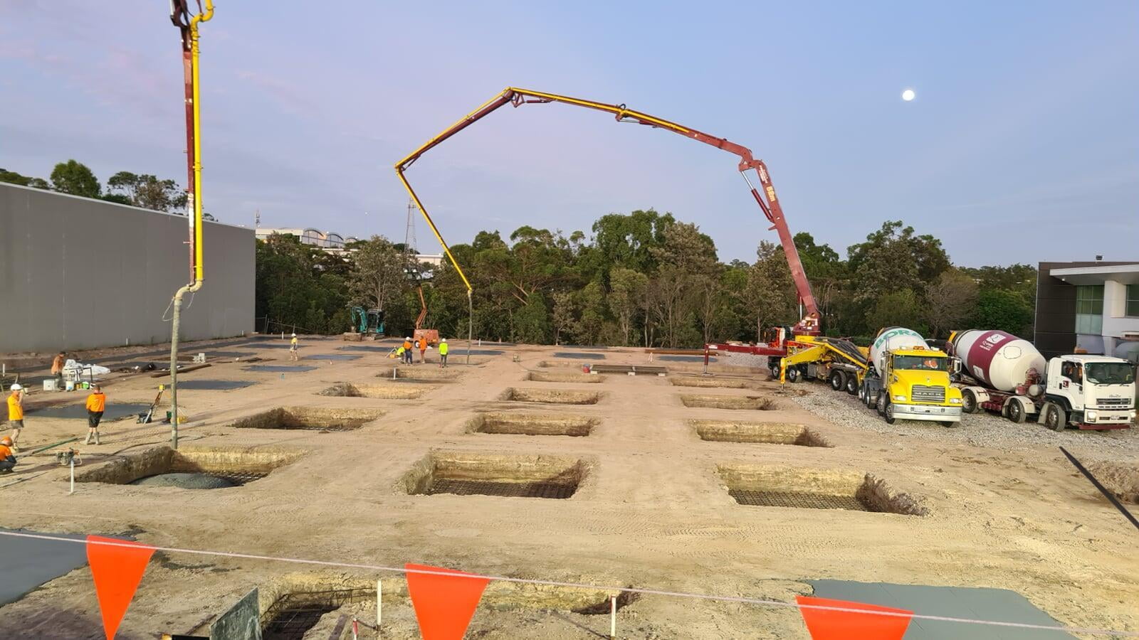 Large pad and strip footing